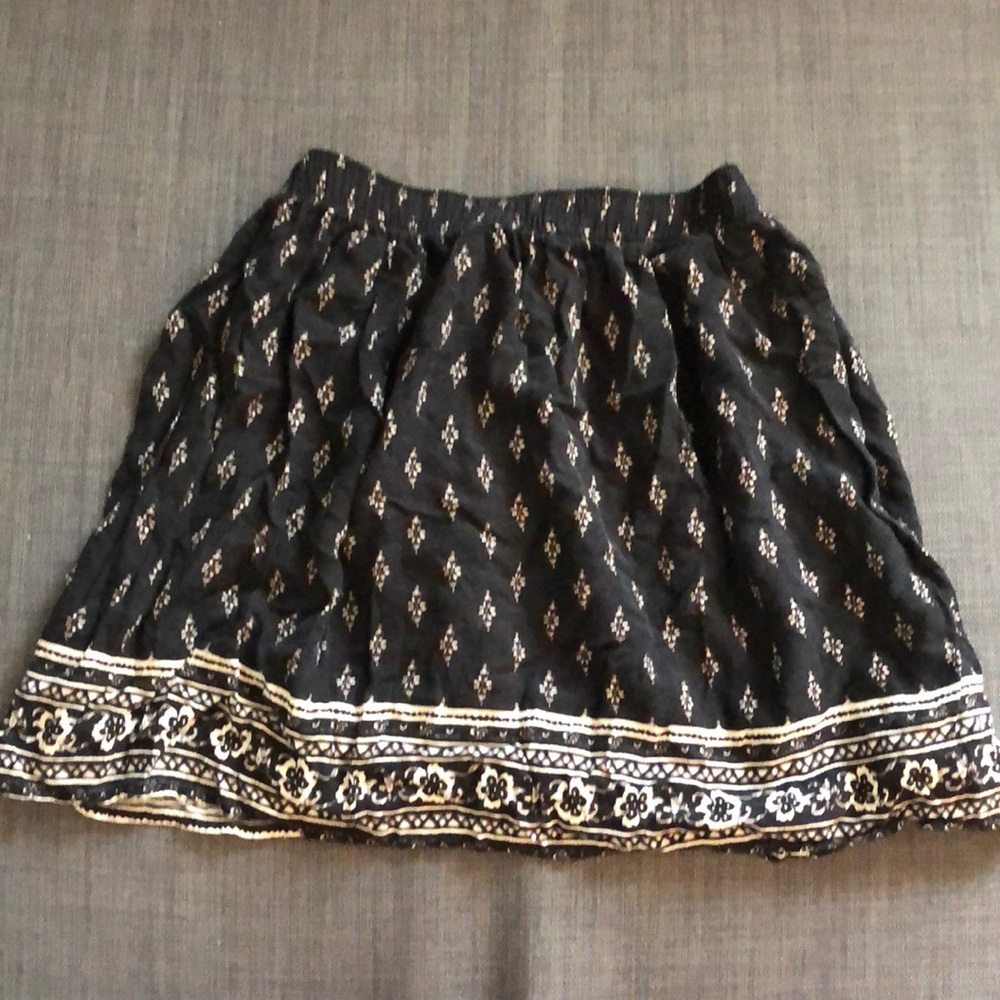 NEVER WORN Hollister XS skirt